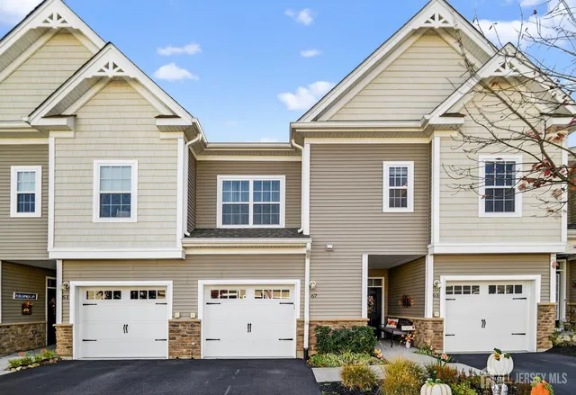 $584,900 | 67 Grabowski Drive, Sayreville, NJ 08859