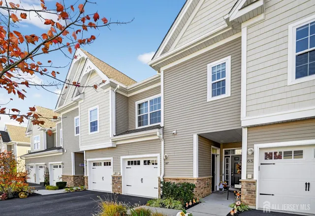 $584,900 | 67 Grabowski Drive, Sayreville, NJ 08859