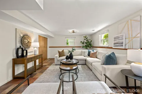 $675,000 | 17 Meisinger Lane, Naperville, IL 60540