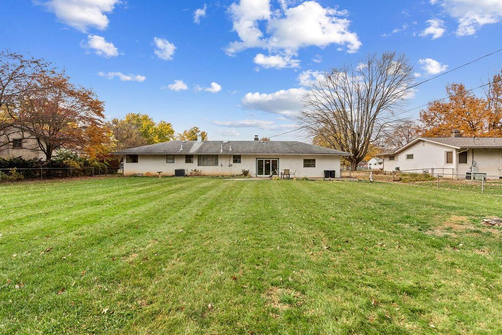 3054 Westwick Road Columbus, OH 43232 - Photo 29 of 37 7G5A3223