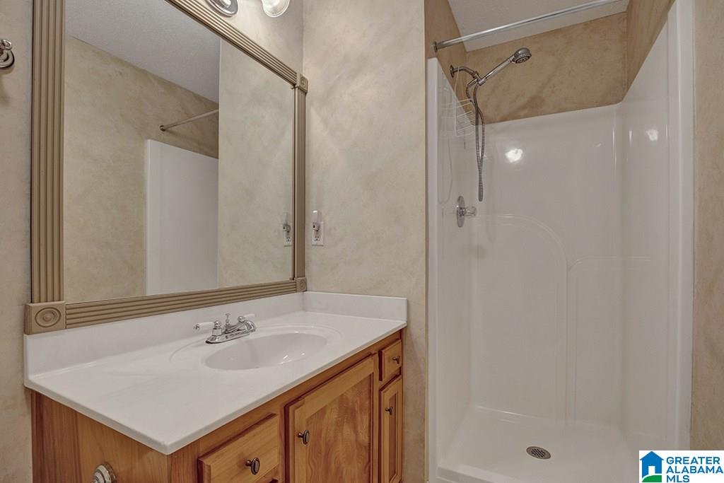 137 King James Court Alabaster, AL 35007 - Photo 16 of 21