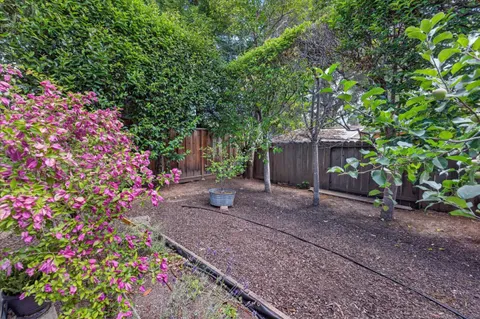 $2,988,000 | 3723 Alameda De Las Pulgas, Menlo Park, CA 94025