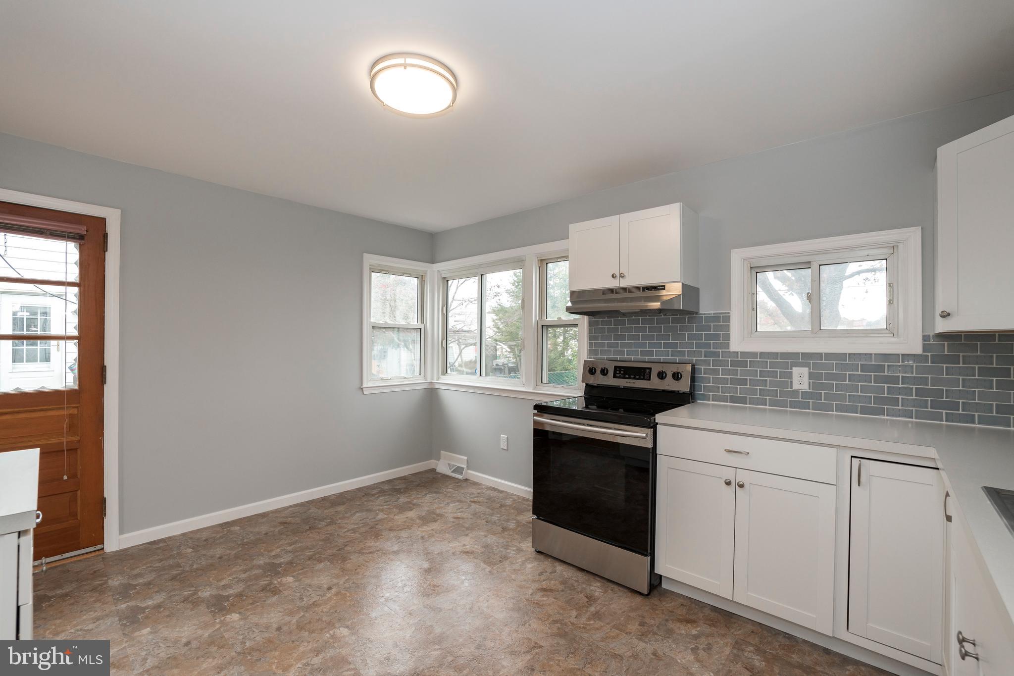 521 Harding Avenue Reading, PA 19607 - Photo 8 of 22