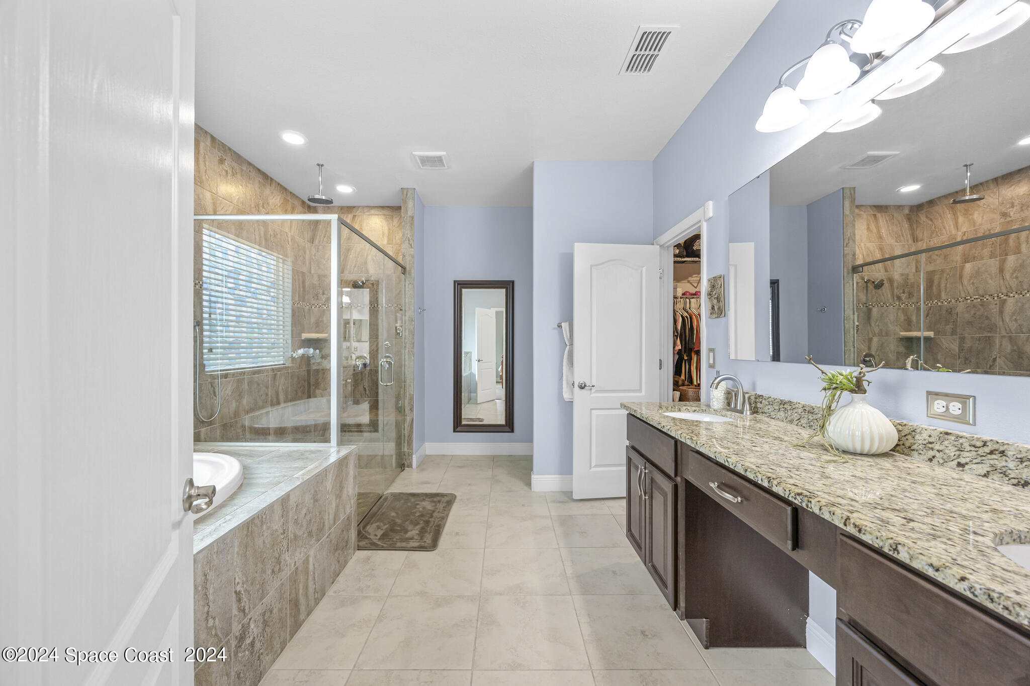 4227 Preservation Circle Melbourne, FL 32934 - Photo 24 of 50 VERY LARGE PRIMARY BATHROOM