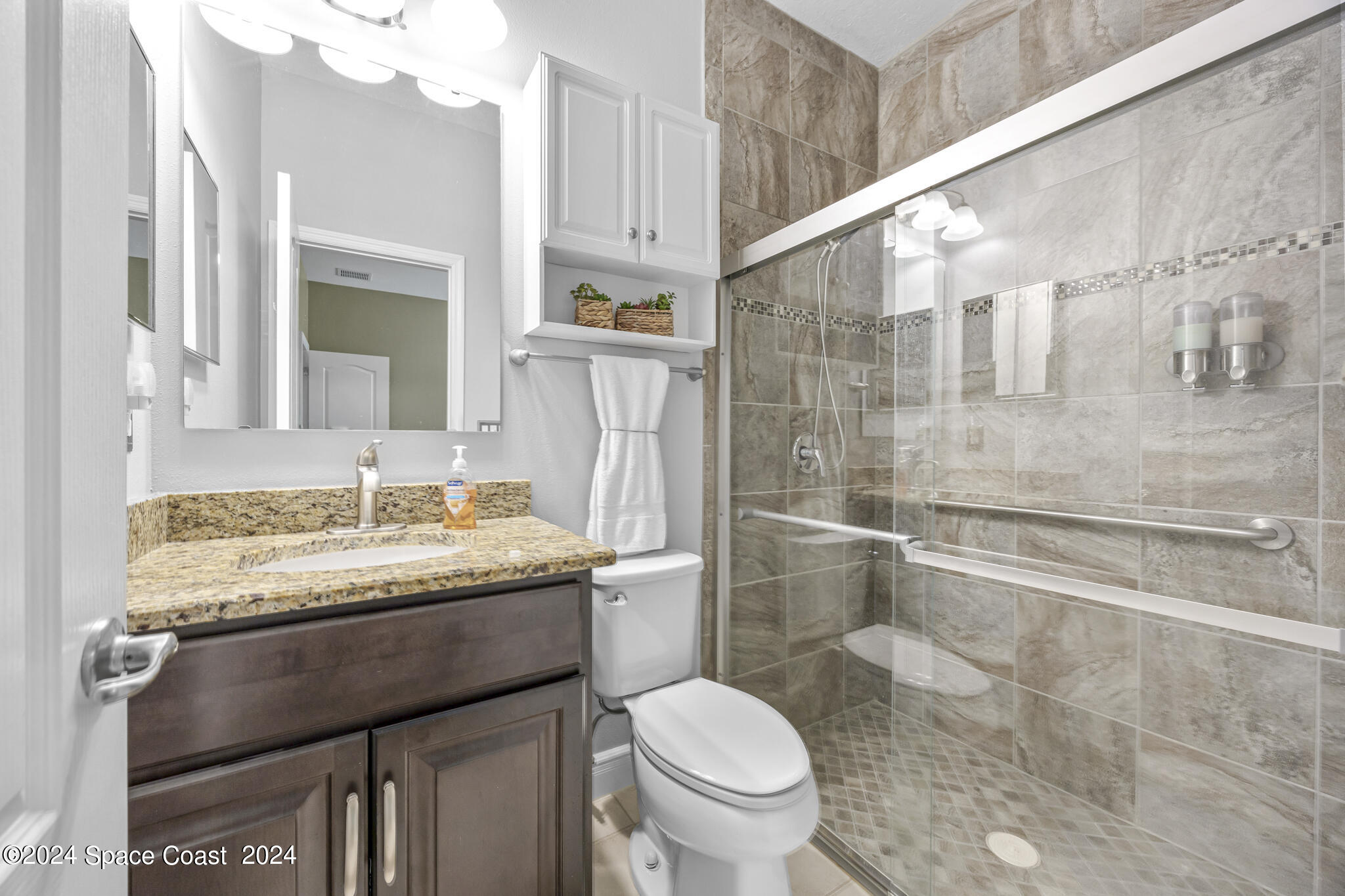 4227 Preservation Circle Melbourne, FL 32934 - Photo 30 of 50 2nd MASTER SUITE BATHROOM