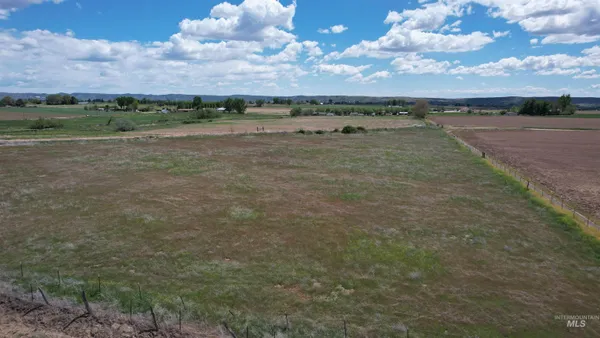 $800,000 | 621 X Black Canyon, Emmett, ID 83617
