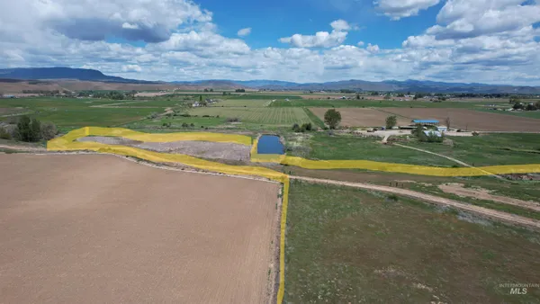 $800,000 | 621 X Black Canyon, Emmett, ID 83617