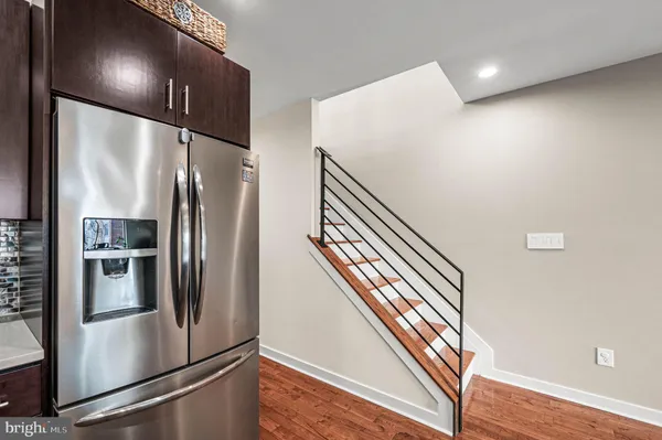 $3,700 | 1825 Carpenter Street, Unit C, Philadelphia, PA 19146