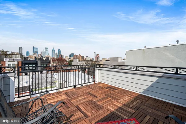 $3,700 | 1825 Carpenter Street, Unit C, Philadelphia, PA 19146