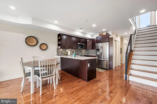 $3,700 | 1825 Carpenter Street, Unit C, Philadelphia, PA 19146