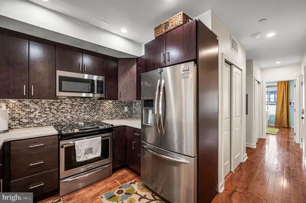 $3,700 | 1825 Carpenter Street, Unit C, Philadelphia, PA 19146