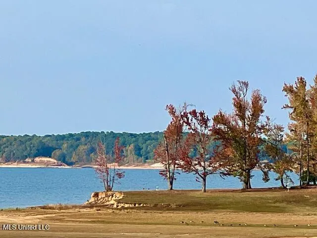 $179,900 | 1810 County Road 170, Oakland, MS 38948