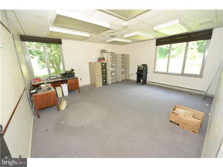 224 Maugers Mill Road Pottstown, PA 19464 - Photo 4 of 17 Gallery Image 4