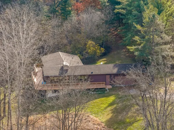 $535,000 | 12815 Wilbur Road, Clinton, MI 49236