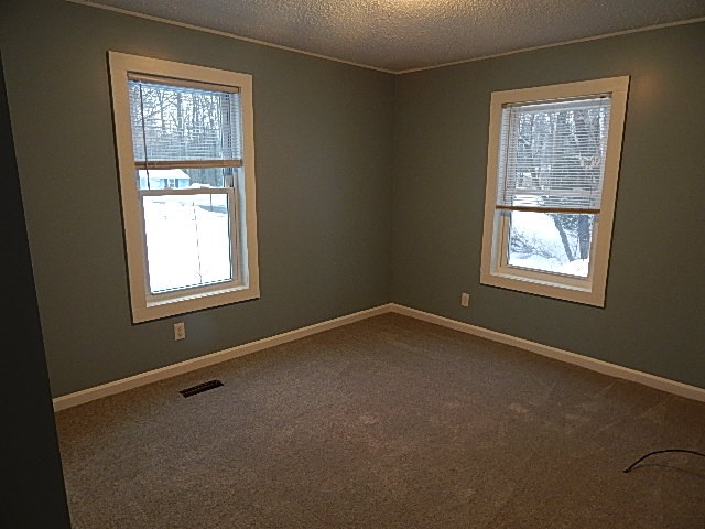 130 Redwood Road Loudon, NH 03307 - Photo 5 of 11 Gallery Image 5