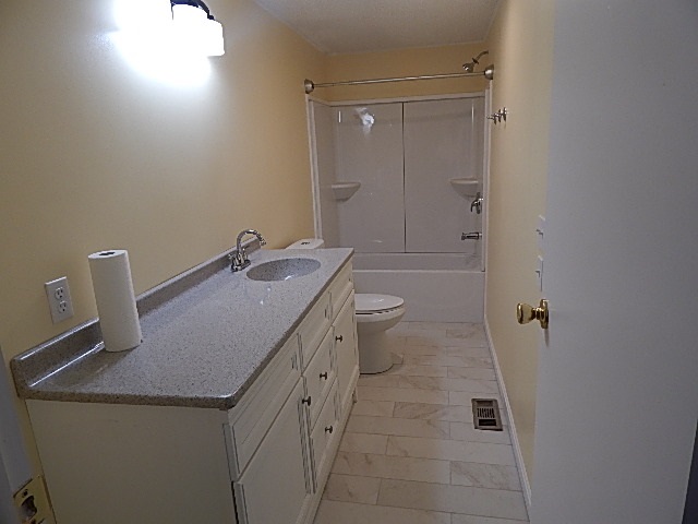 130 Redwood Road Loudon, NH 03307 - Photo 10 of 11 Gallery Image 10