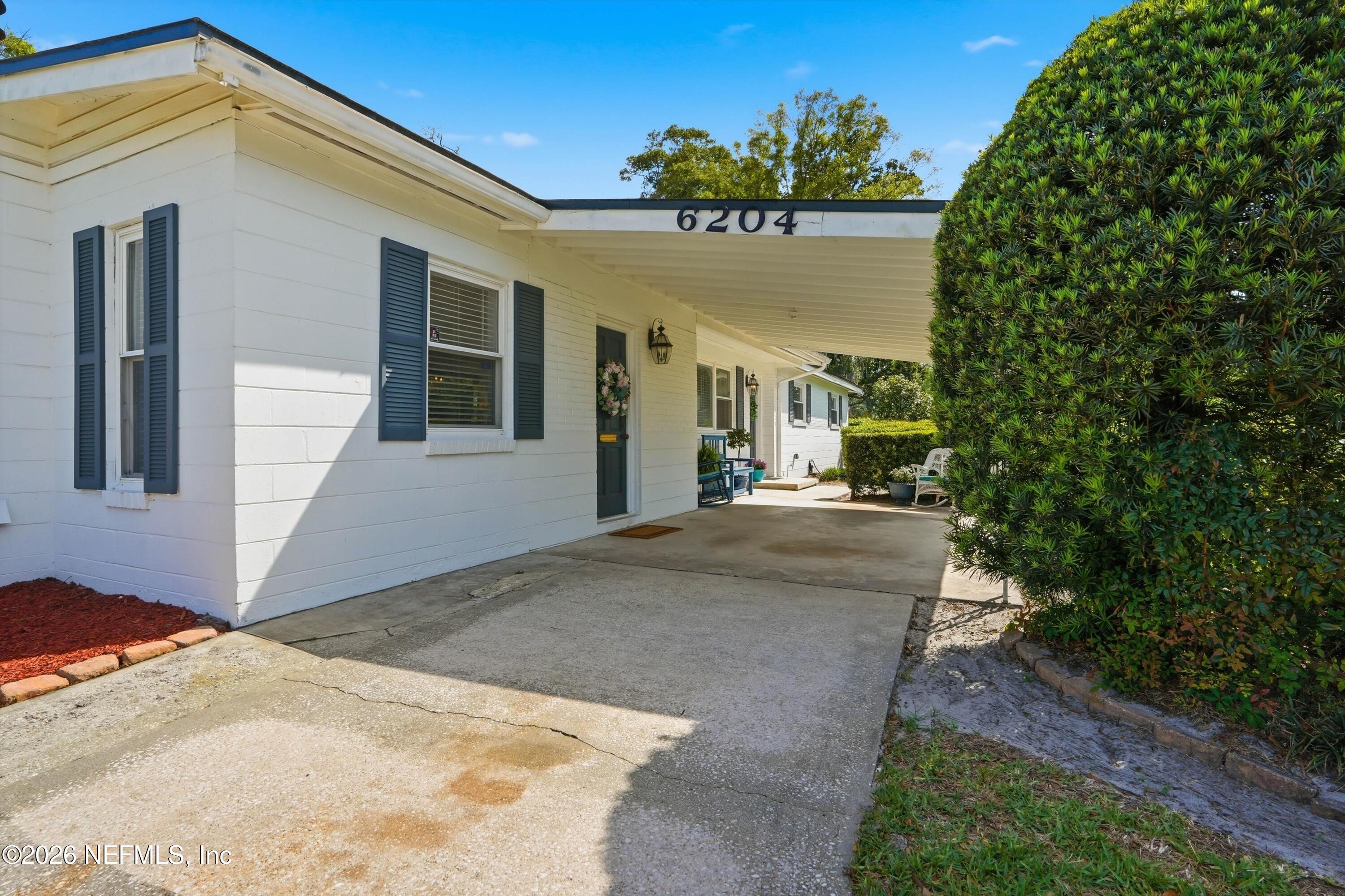 6204 Diane Road Jacksonville, FL 32277 - Photo 4 of 36 Carport