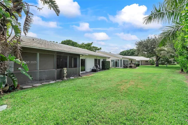 $629,900 | 5667 North Cameo Drive, Boca Raton, FL 33433