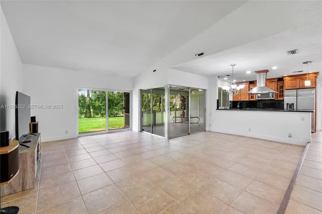 $629,900 | 5667 North Cameo Drive, Boca Raton, FL 33433