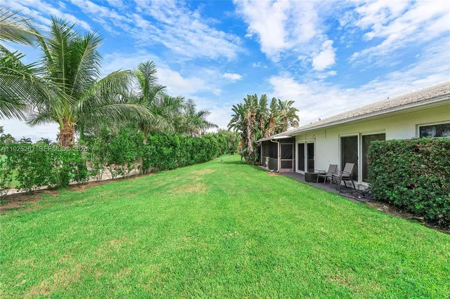 $629,900 | 5667 North Cameo Drive, Boca Raton, FL 33433