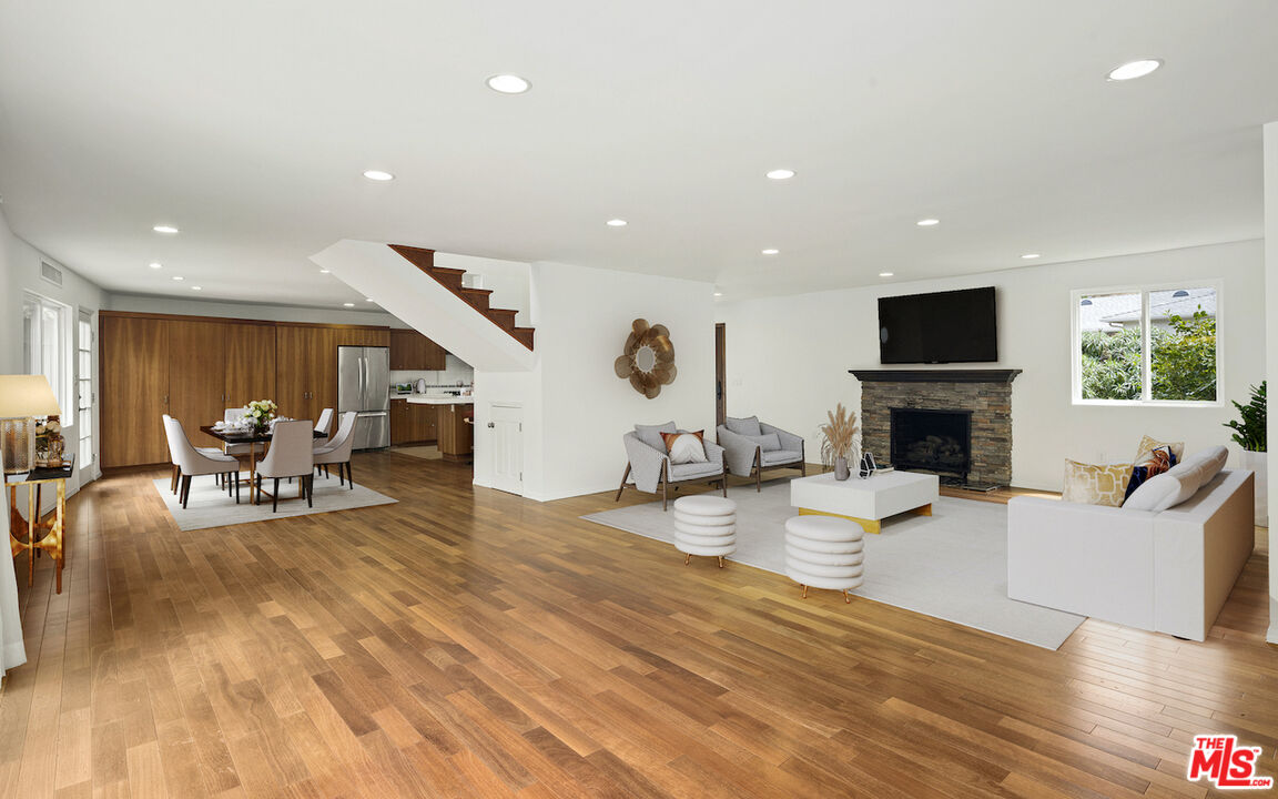 907 Las Pulgas Road Pacific Palisades, CA 90272 - Photo 11 of 39