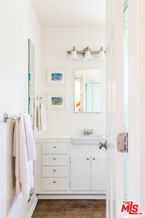 907 Las Pulgas Road Pacific Palisades, CA 90272 - Photo 22 of 39