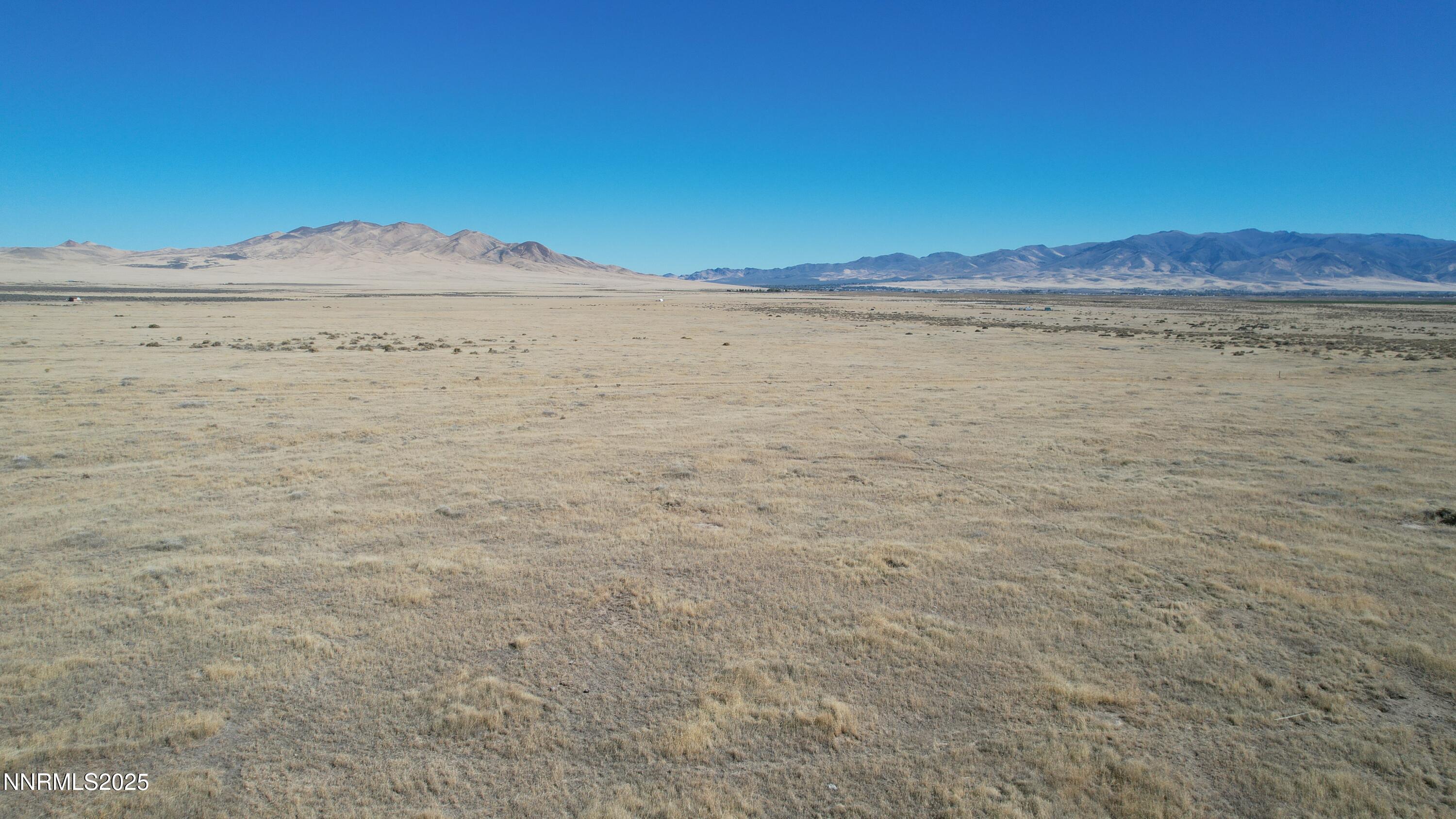 8 Jungo Road Winnemucca, NV 89445 - Photo 3 of 18 a view of ocean with a mountain
