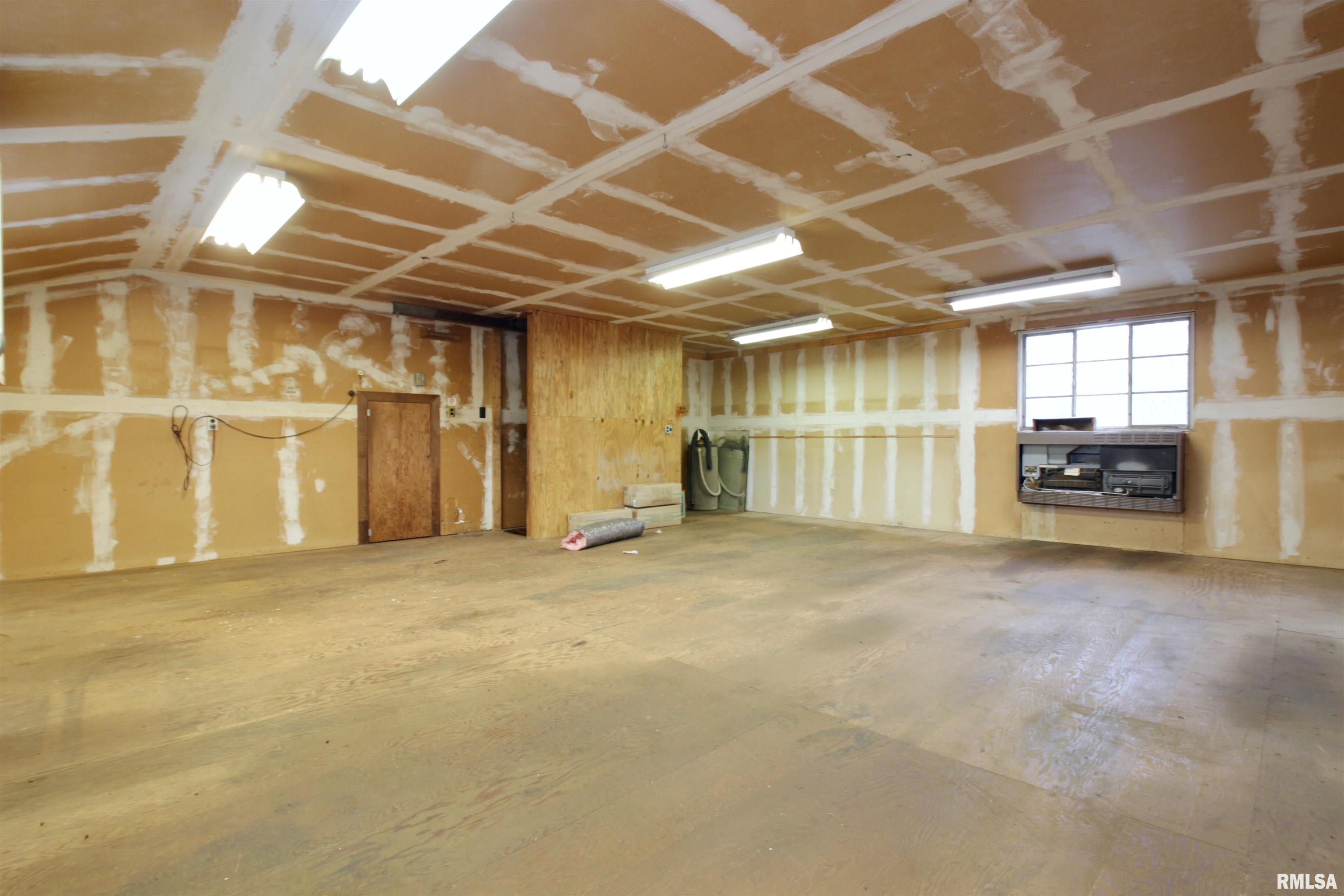 309 Decatur Road Marquette Heights, IL 61554 - Photo 32 of 36 Gallery Image 32