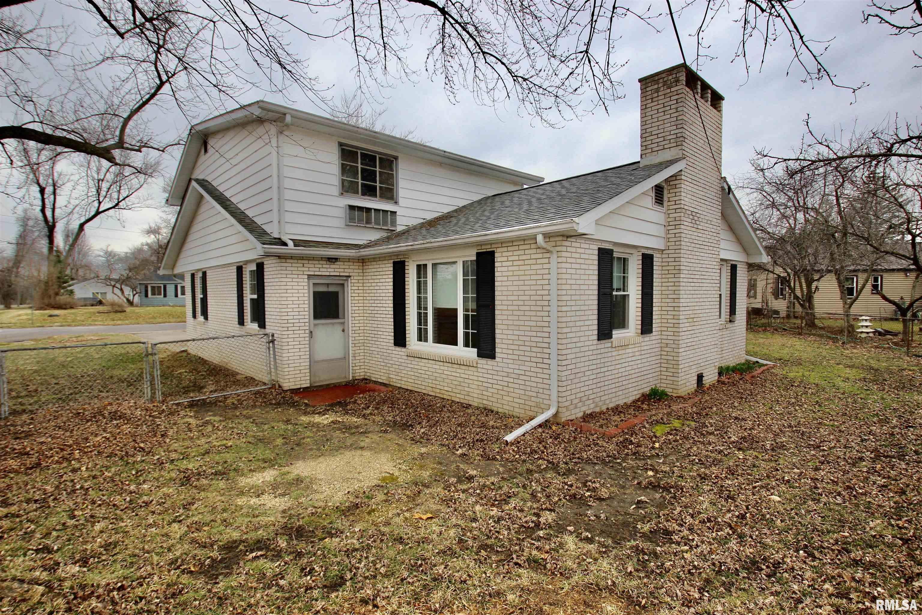309 Decatur Road Marquette Heights, IL 61554 - Photo 8 of 36 Gallery Image 8