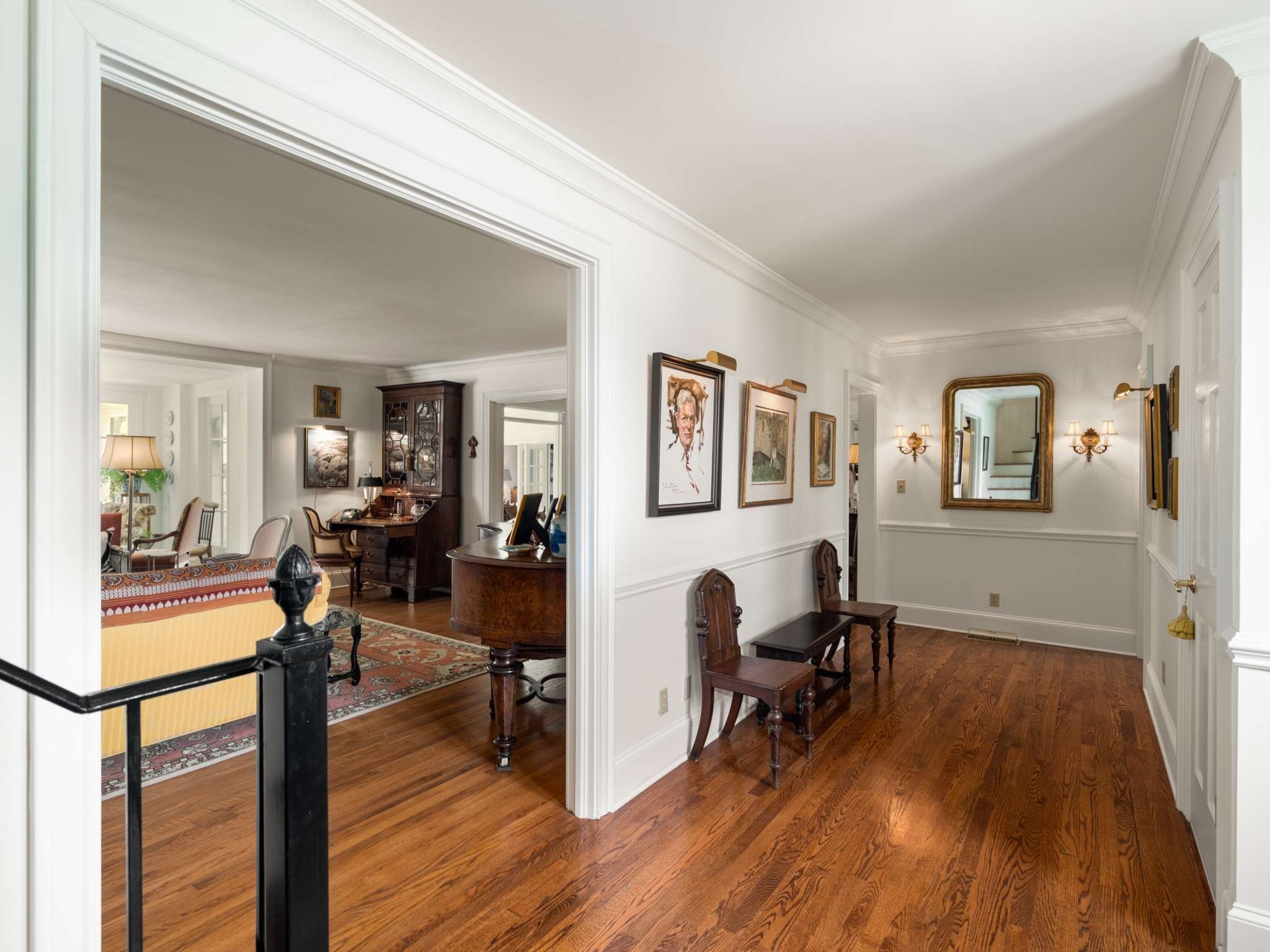 305 Davidson Road Nashville, TN 37205 - Photo 7 of 73 a living room with furniture and a wooden floor
