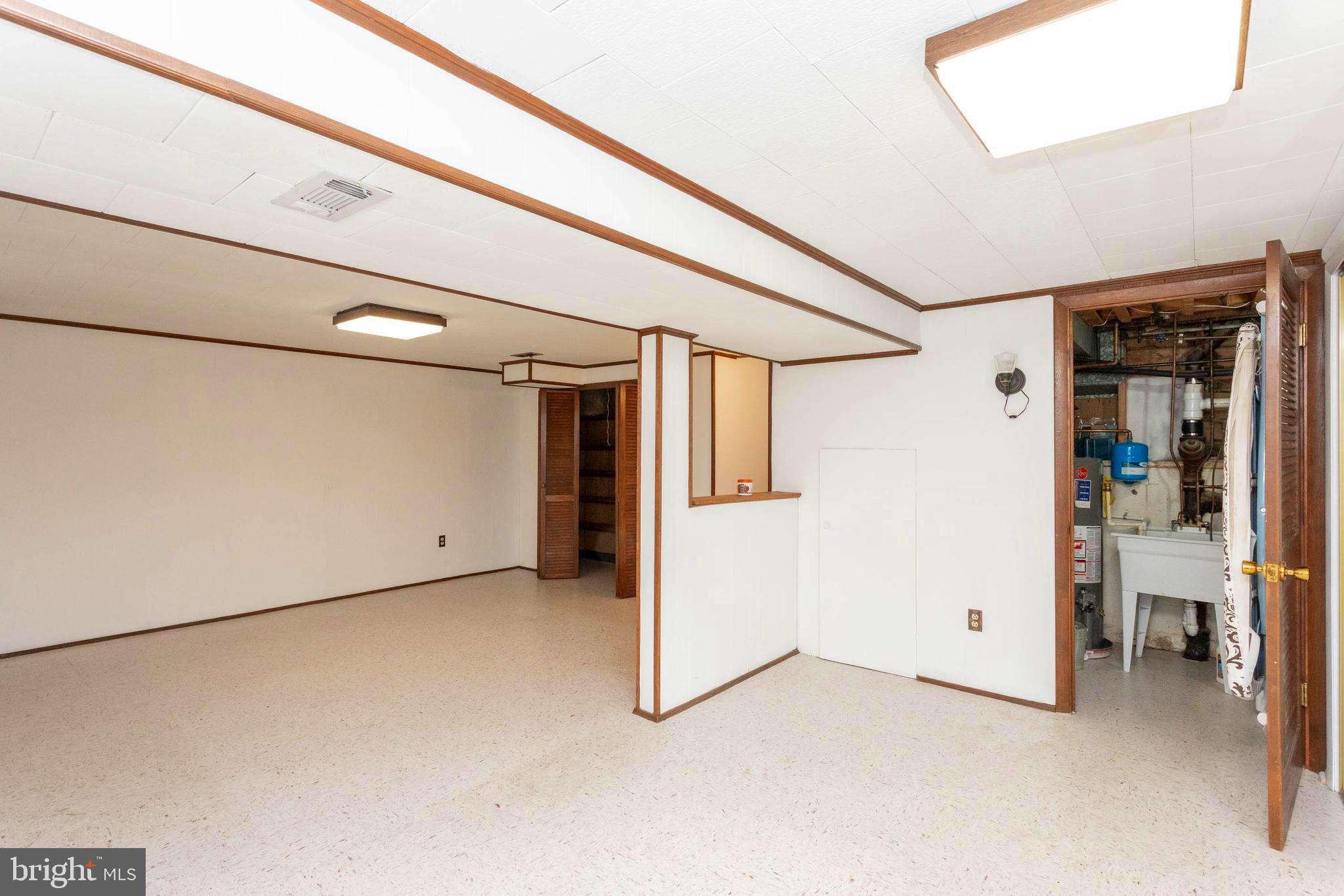 1622 Weyburn Road Baltimore, MD 21237 - Photo 33 of 45 Large area