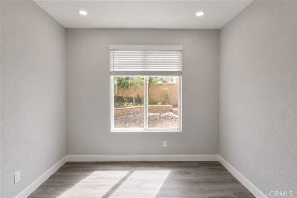 562 Condor Avenue Brea, CA 92823 - Photo 14 of 28