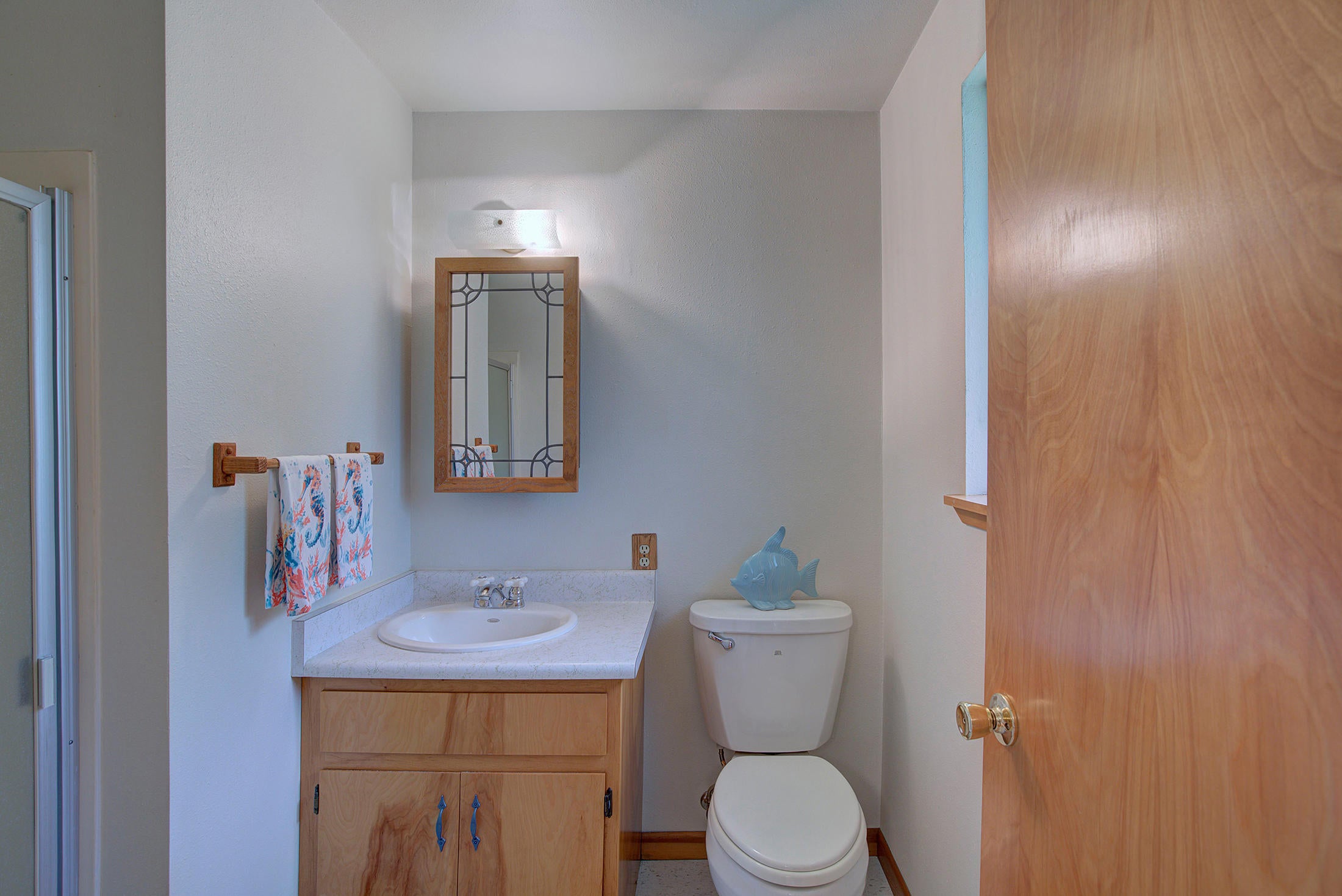8417 Lower River Road Grants Pass, OR 97526 - Photo 10 of 29 Master Bath