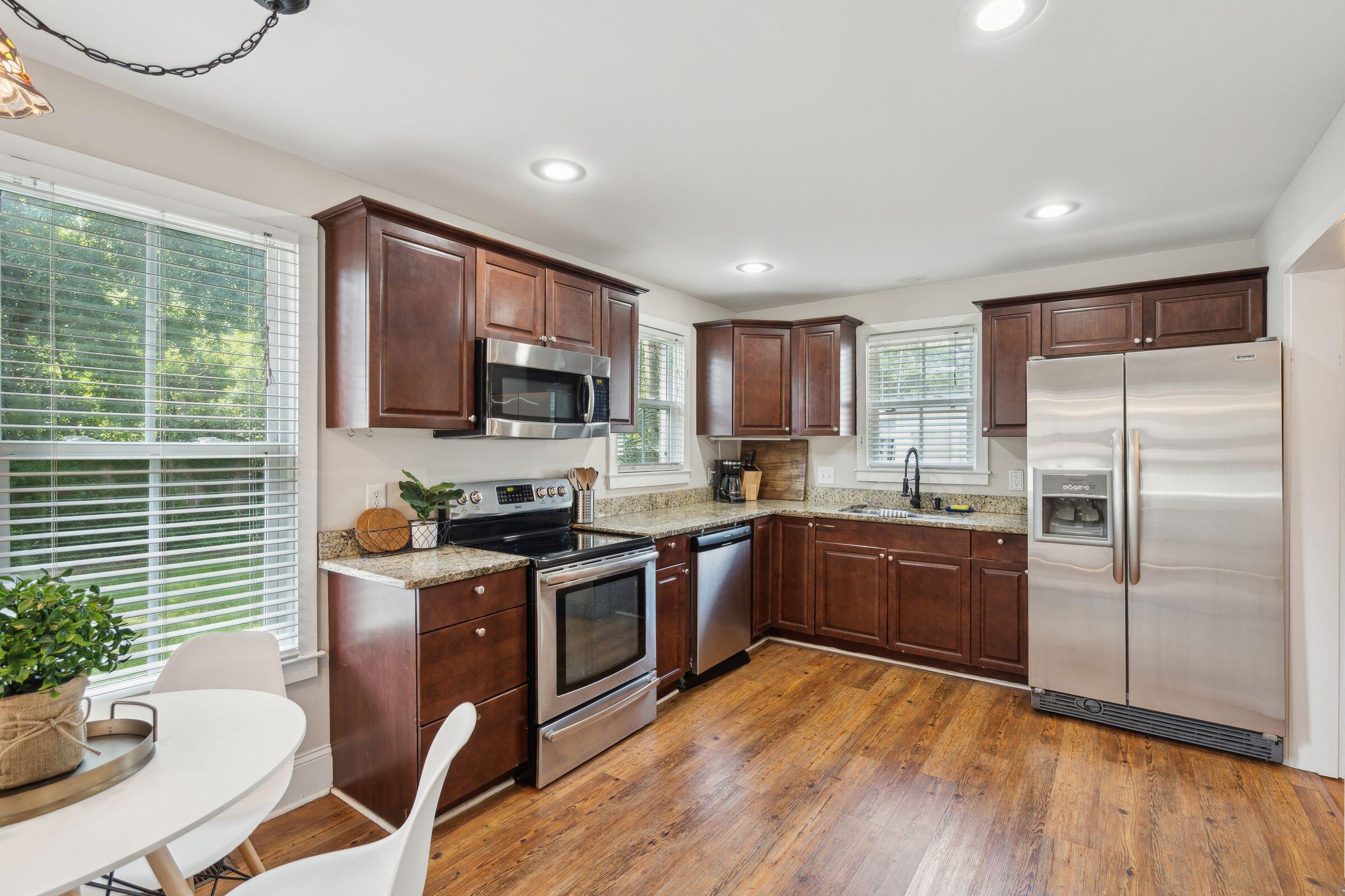 126 Cleland Street Georgetown, SC 29440 - Photo 9 of 24 9
