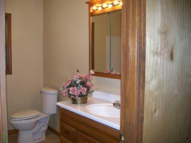 482 White Road Portland, TN 37148 - Photo 10 of 19 Need A House With A Bath Down And A Bath Up? Here It Is !