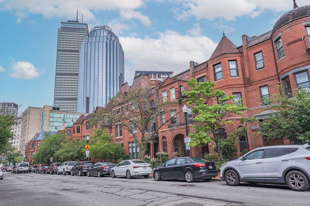 237 West Newton Street, Unit 4 Boston, MA 02116 - Photo 2 of 25