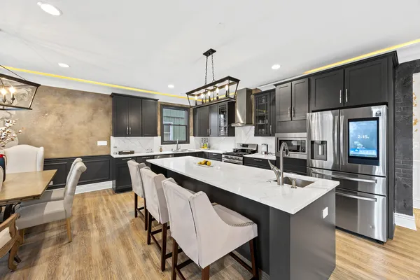 $659,000 | 421 Miner Street, Bensenville, IL 60106