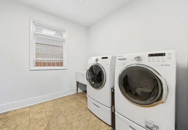 $659,000 | 421 Miner Street, Bensenville, IL 60106