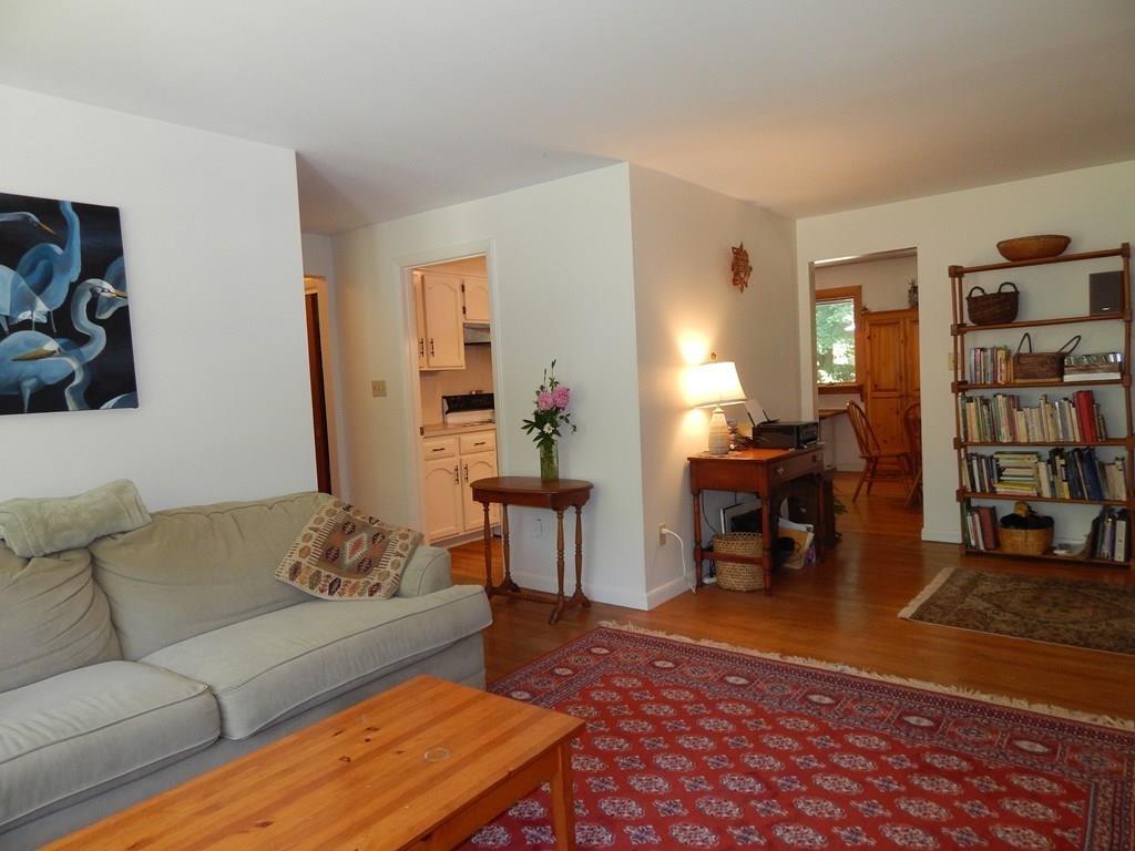 19 Chapel Road Amherst, MA 01002 - Photo 12 of 36