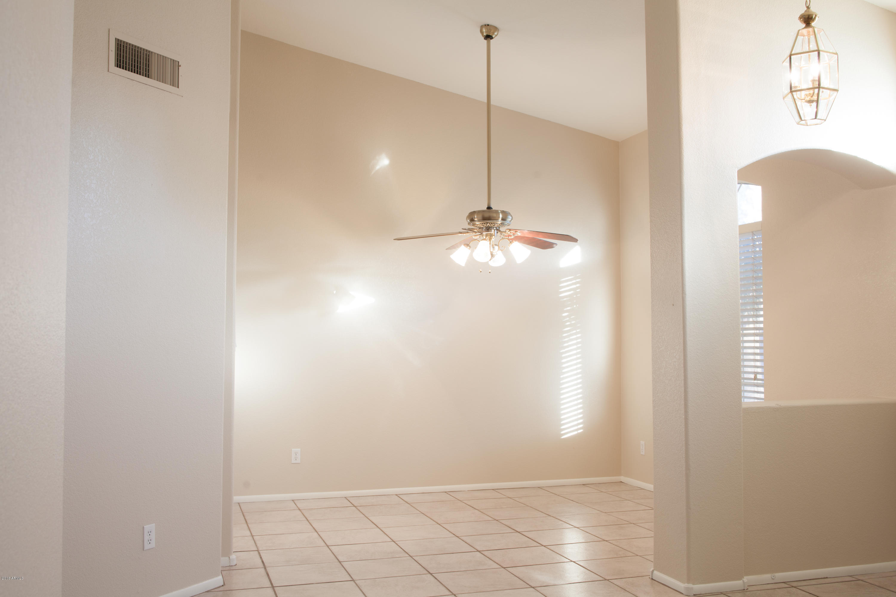 342 East Nunneley Road Gilbert, AZ 85296 - Photo 3 of 21 Dining room 2