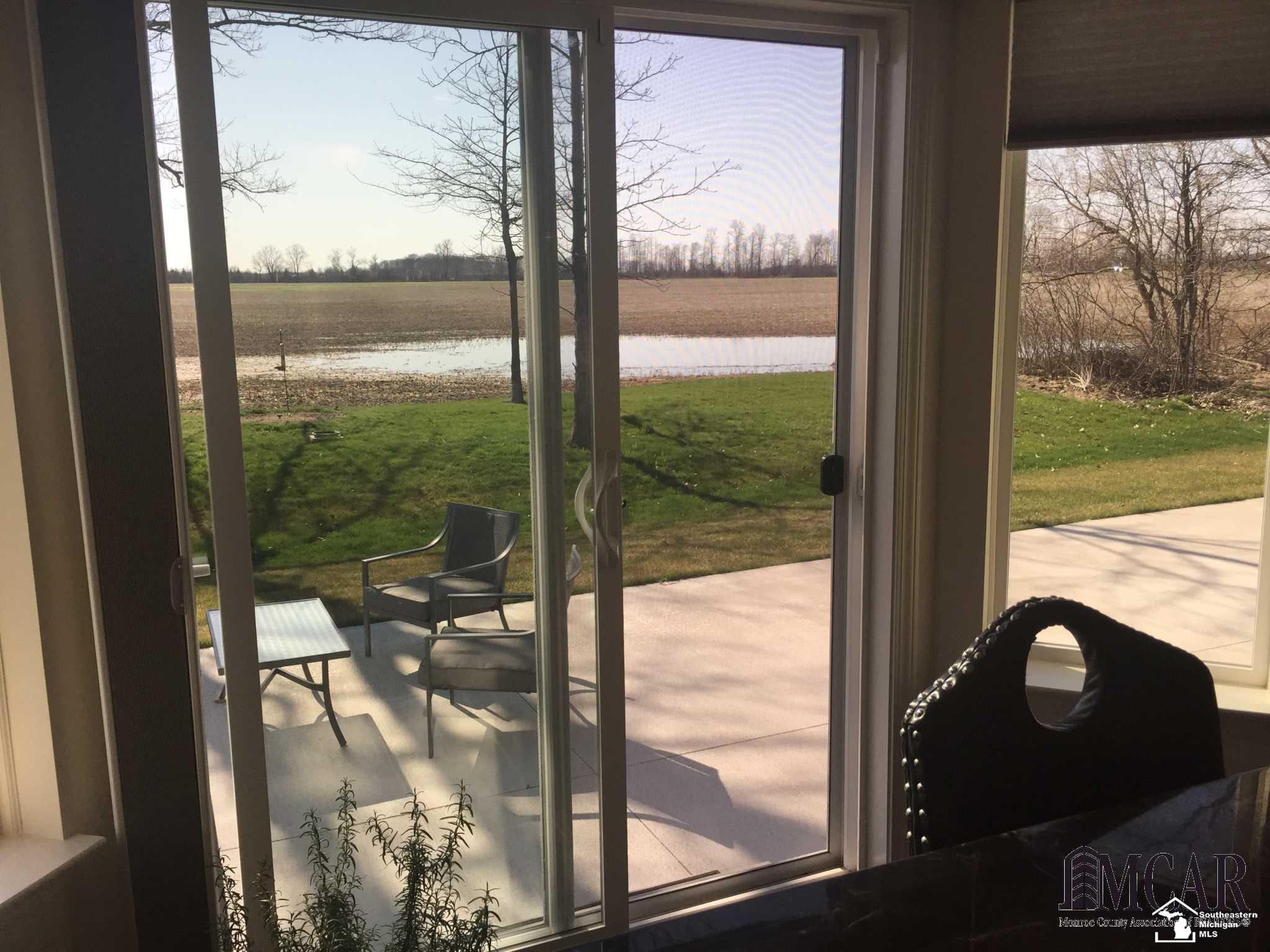 9385 Maple Ridge Drive Newport, MI 48166 - Photo 17 of 40 21440957-17.JPG