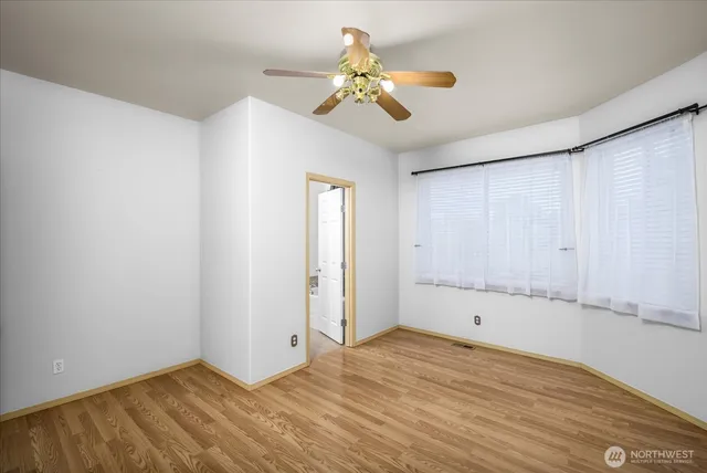 $839,900 | 14247 55th Avenue South, Tukwila, WA 98168