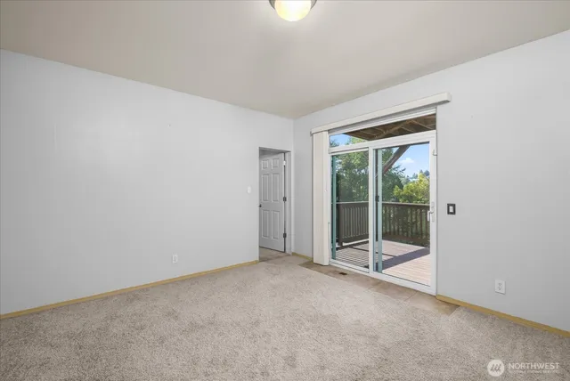 $839,900 | 14247 55th Avenue South, Tukwila, WA 98168