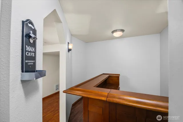 $839,900 | 14247 55th Avenue South, Tukwila, WA 98168