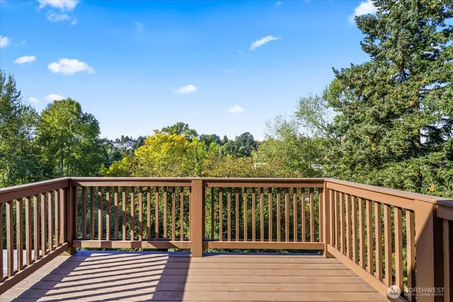 $839,900 | 14247 55th Avenue South, Tukwila, WA 98168