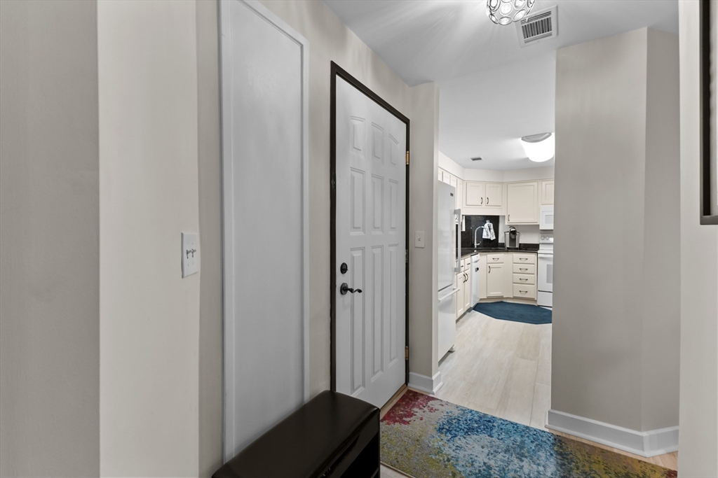 770 Salisbury Street, Unit 346 Worcester, MA 01609 - Photo 6 of 26