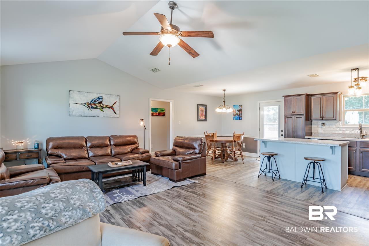 18307 Outlook Drive Loxley, AL 36551 - Photo 9 of 30
