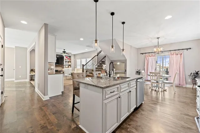 $525,000 | 25240 West 142nd Terrace, Olathe, KS 66061