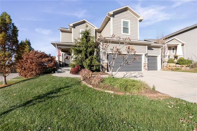 $525,000 | 25240 West 142nd Terrace, Olathe, KS 66061