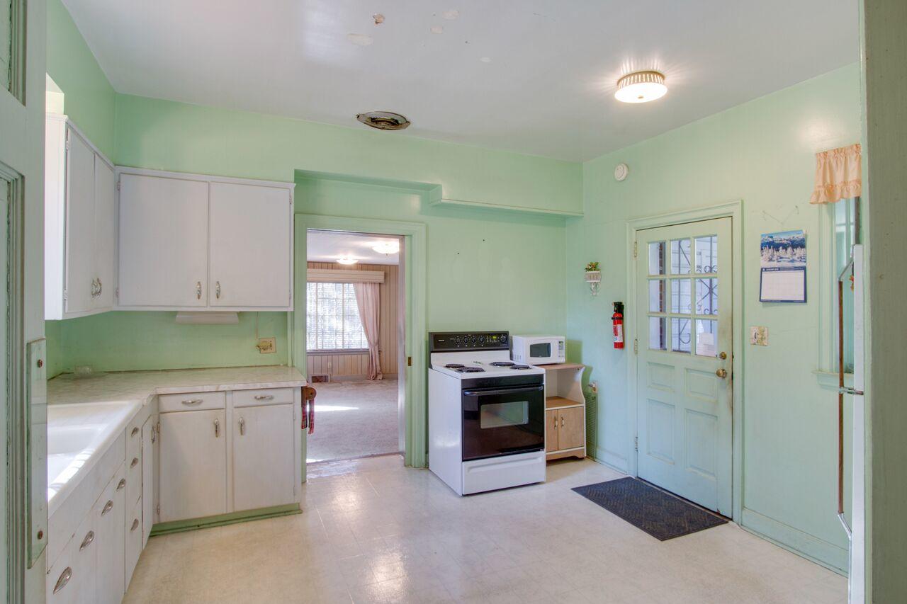 111 Folly Rd Boulevard Charleston, SC 29407 - Photo 15 of 47 14